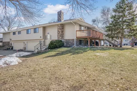 6905 Ives Ln N, Maple Grove, MN 55369