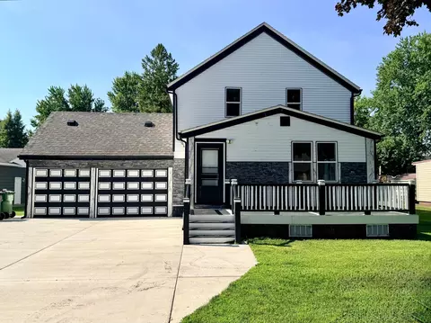 120 W Okabena St, Worthington, MN 56187