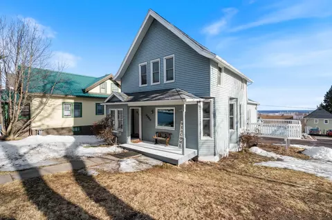 2218 W 11th St, Duluth, MN 55806