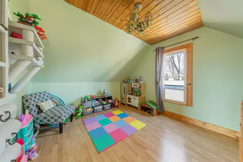 Bedroom - 204 Central Ave N, Mapleton, MN 56065 photo 3 of 7