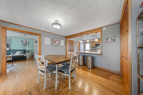 Dining - 204 Central Ave N, Mapleton, MN 56065 photo 2 of 3