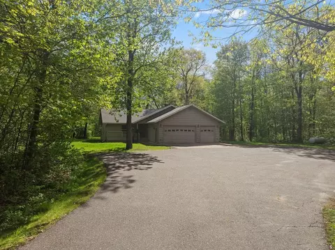 5810 N Bear Path Ln, Spooner, WI 54801
