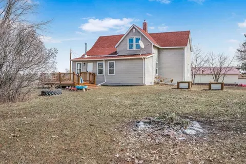 Exterior - 13150 185th St, Milaca, MN 56353 photo 7 of 9