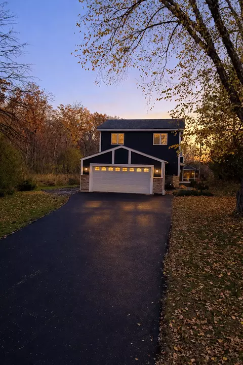 7661 208th St N, Forest Lake, MN 55025