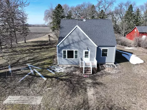 Exterior - 2075 80th St SW, Montevideo, MN 56265 photo 3 of 8