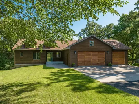 1408 10th St NE, Sauk Rapids, MN 56379