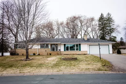 9216 Upton Ave S, Bloomington, MN 55431