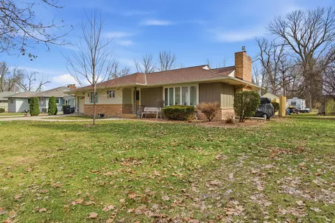 Exterior - 205 3rd Ave SE, Mapleton, MN 56065 photo 2 of 6