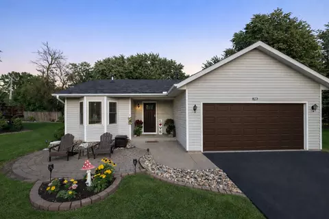 3520 Dell Ct S, White Bear Lake, MN 55110