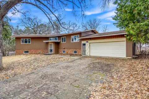 3790 Rustic Pl, Shoreview, MN 55126