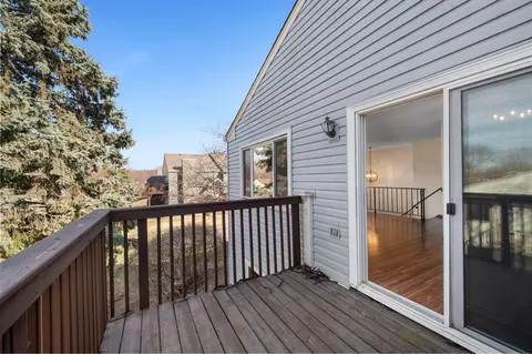 Exterior - 2505 Geranium Ave E, Maplewood, MN 55119 photo 4 of 7