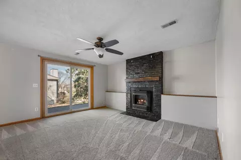 Living - 2505 Geranium Ave E, Maplewood, MN 55119 photo 8 of 8
