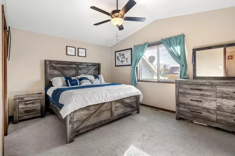 Bedroom - 2013 12th Ave NE, Austin, MN 55912 photo 1 of 6