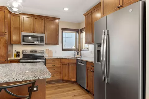 Kitchen - 2013 12th Ave NE, Austin, MN 55912 photo 10 of 10
