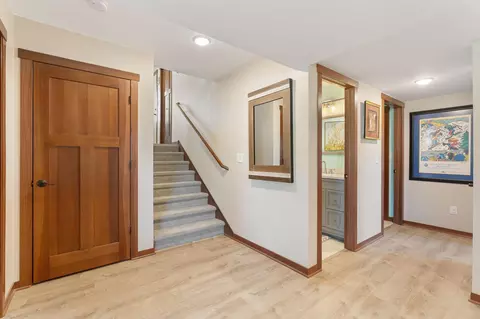 Entry Way - 2013 12th Ave NE, Austin, MN 55912 photo 3 of 3