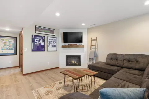 Living - 2013 12th Ave NE, Austin, MN 55912 photo 5 of 5