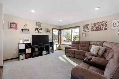 Living - 2013 12th Ave NE, Austin, MN 55912 photo 1 of 5