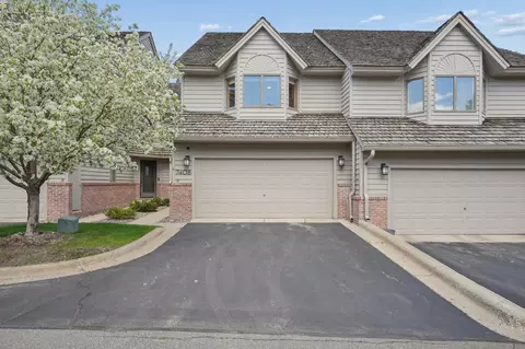 7408 Cahill Rd, Edina, MN 55439