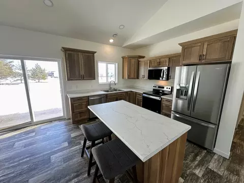 Kitchen - 916 NW 7th Ave NW, Perham, MN 56573 photo 5 of 5