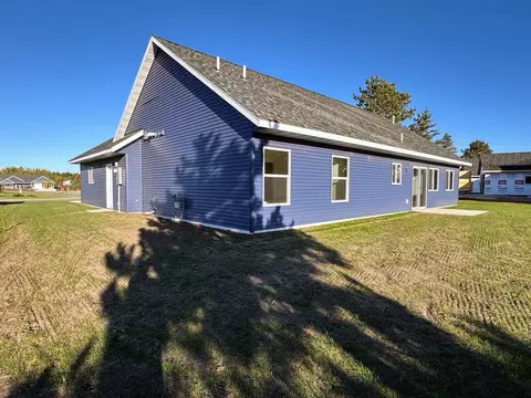 Exterior - 916 NW 7th Ave NW, Perham, MN 56573 photo 5 of 8