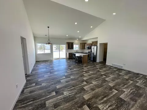 Living - 916 NW 7th Ave NW, Perham, MN 56573 photo 2 of 2