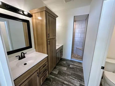 Bath - 916 NW 7th Ave NW, Perham, MN 56573 photo 1 of 4