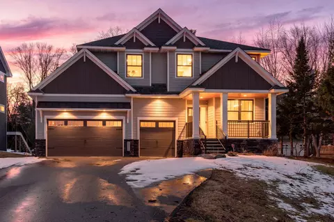 2251 Cleveland Ave N, Roseville, MN 55113