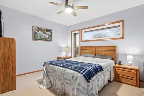 3772 Red Robin Ln, Eagan, MN 55122 photo 9