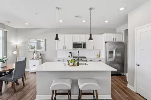 1927 Prospect Ln, Carver, MN 55315