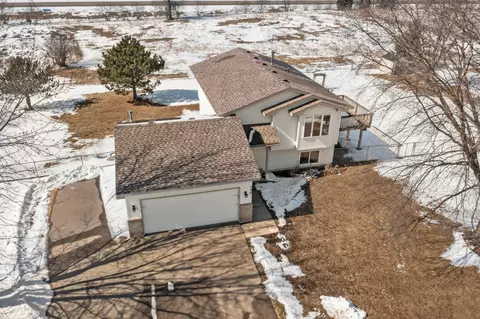 766 Joes Lake Rd SE, Cambridge, MN 55008