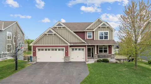15271 Creekside Ln, Osseo, MN 55369