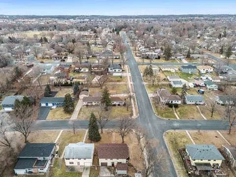 View/Area - 902 7th Ave E, Shakopee, MN 55379 photo 8 of 8