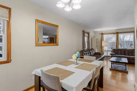 Dining - 902 7th Ave E, Shakopee, MN 55379 photo 2 of 2