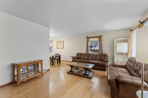 Living - 902 7th Ave E, Shakopee, MN 55379 photo 2 of 2