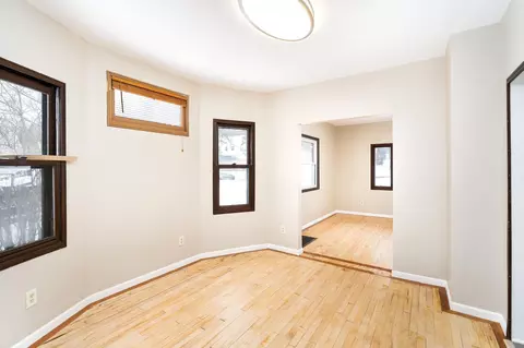 Living - 706 E 11th St, Duluth, MN 55805 photo 3 of 3