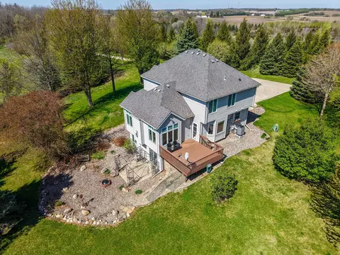 View/Area - 7914 50th Ave NW, Oronoco, MN 55960 photo 1 of 10