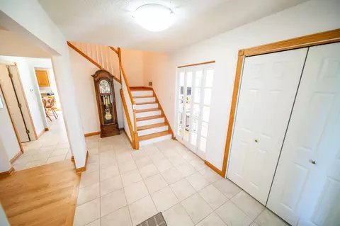 Entry Way - 7914 50th Ave NW, Oronoco, MN 55960 photo 2 of 4