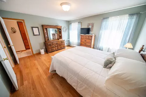 Bedroom - 7914 50th Ave NW, Oronoco, MN 55960 photo 3 of 12