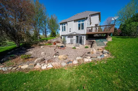 Exterior - 7914 50th Ave NW, Oronoco, MN 55960 photo 8 of 17