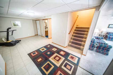Entry Way - 7914 50th Ave NW, Oronoco, MN 55960 photo 4 of 4