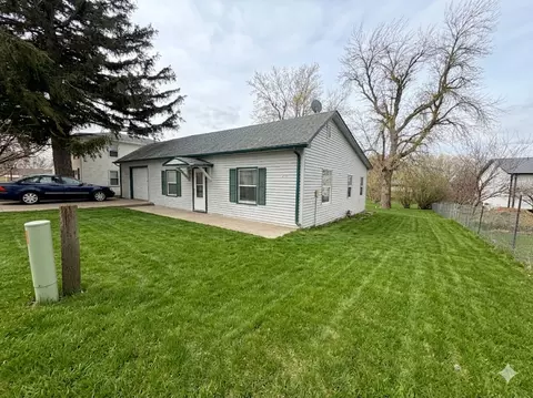 205 S 2nd St, Beaver Creek, MN 56116