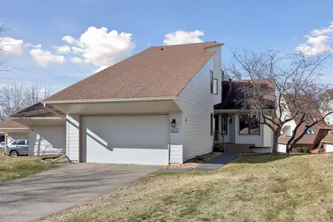6520 Harbor Pl NE, Prior Lake, MN 55372