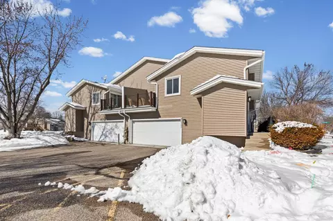 16207 Flagstaff Ct S, Rosemount, MN 55068