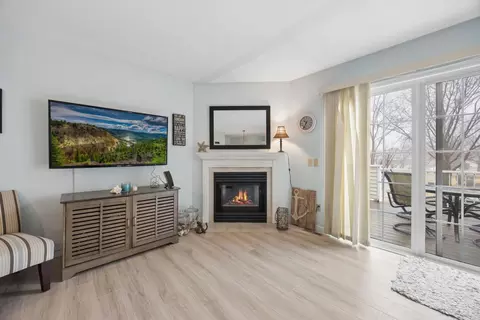 7627 Nicholas Way, Chanhassen, MN 55317
