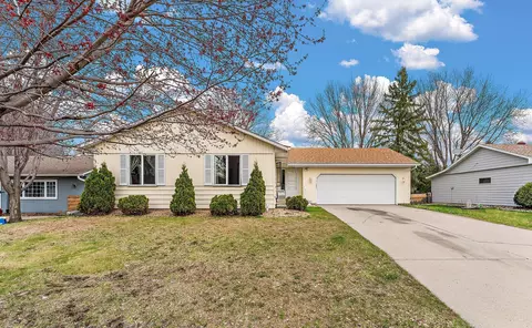 163 Southwind Ln, West Saint Paul, MN 55118