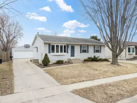 2039 49 12 St NW, Rochester, MN 55901