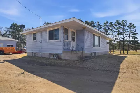7830 Lake Dr, Lino Lakes, MN 55014