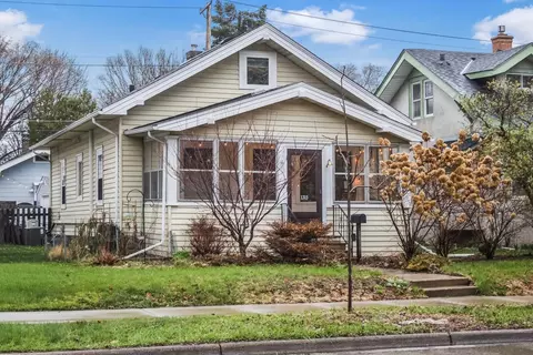 1315 Saint Clair Ave, Saint Paul, MN 55105