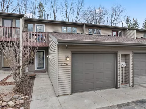 1126 Highland Ave, Northfield, MN 55057