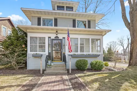 127 4th Ave SW, Faribault, MN 55021